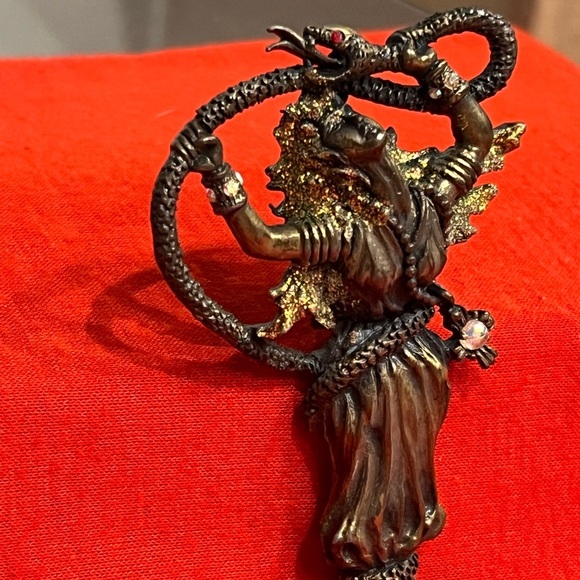 VINTAGE JJ JONETTE JEWELRY SHIMMERING SNAKE CHARMER WOMAN GODDESS JEWELED BROOCH - Picture 3 of 11